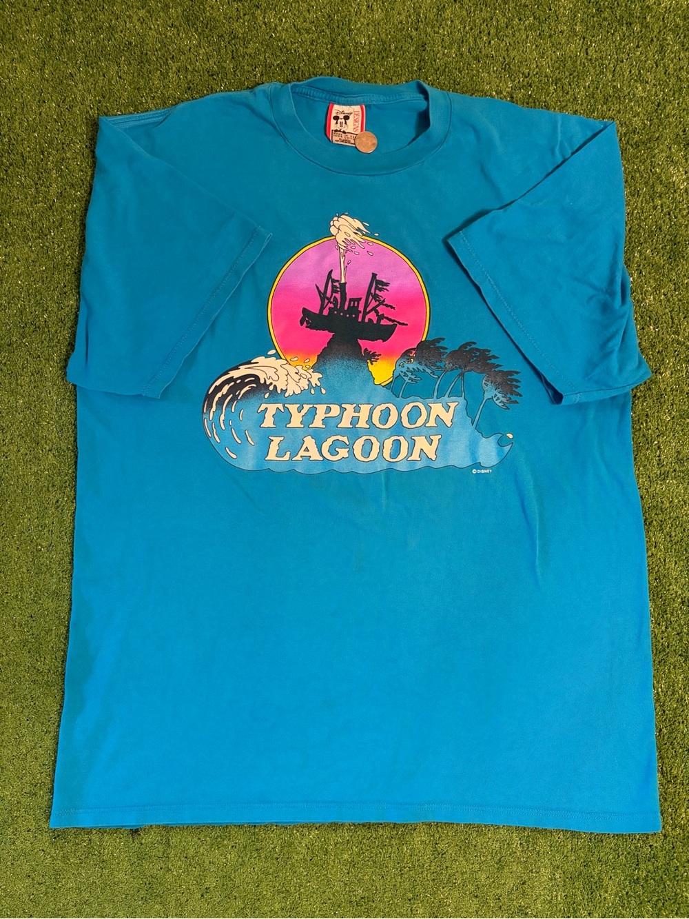 Vintage Disney Typhoon Lagoon Made In USA T-Shirt